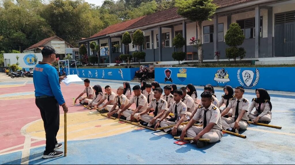 Membentuk Karakter Unggul, SMK IT Pelita Subana Darma Gelar Diklat Satuan Tugas Siswa
