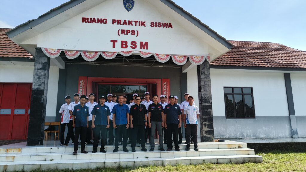 Uji Kompetensi keahlian (UKK) Jurusan DKV dan TSM SMK di IT Pelita Subana Darma