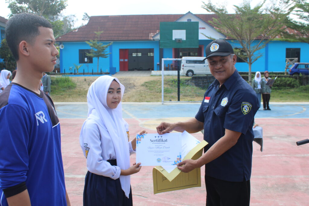 MPLS Panca Waluya “Membentuk generasi yang berahlak, berkarakter, berprestasi dan siap menghadapi era digital”di SMK IT Pelita Subana Darma